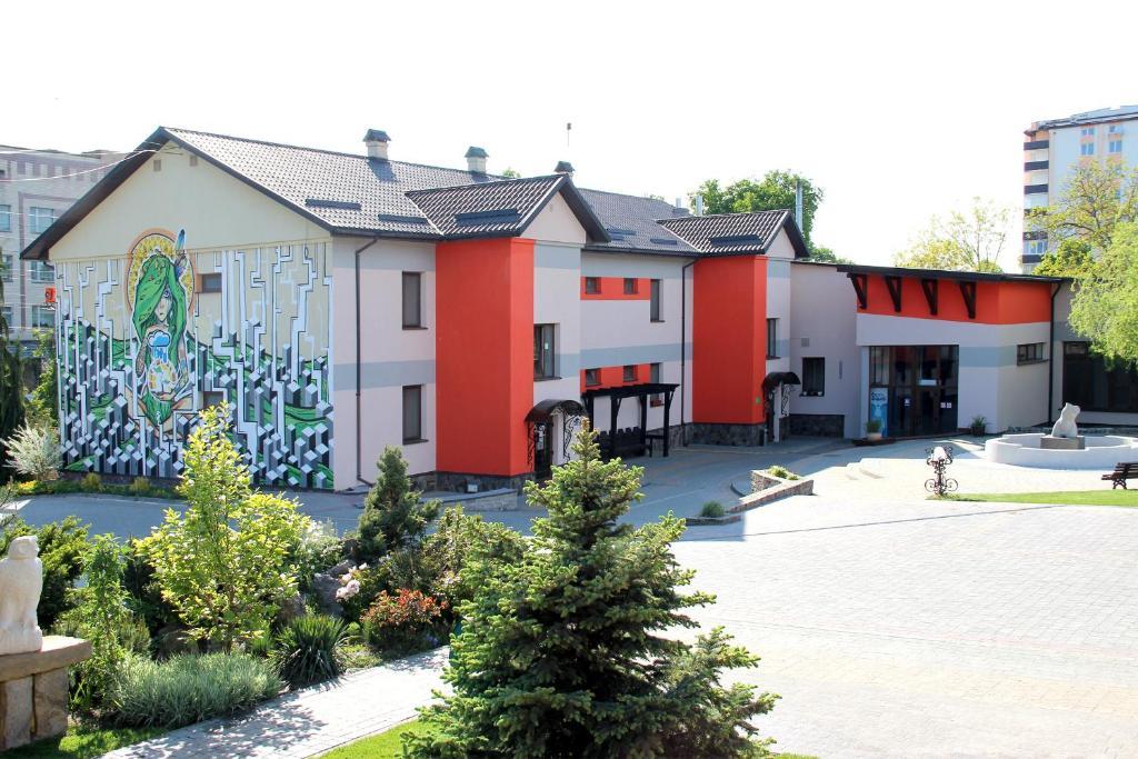 Gala Hotel Kamjanez-Podilskyj Exterior foto