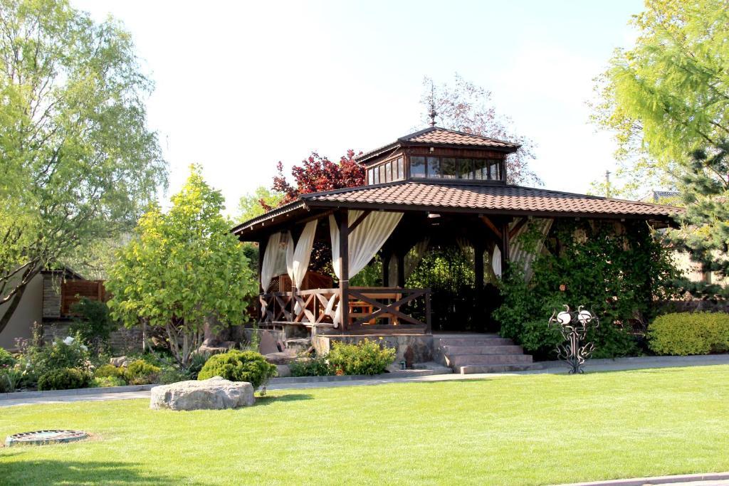 Gala Hotel Kamjanez-Podilskyj Exterior foto